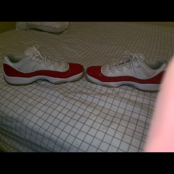 Jordan 11 low “cherry” - Picture 3 of 5